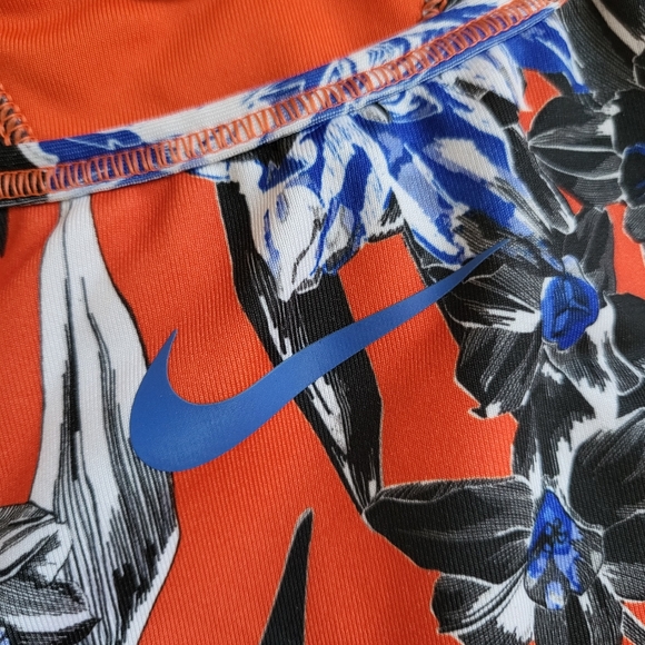 Nike Tropical Floral Sports Bra - Picture 7 of 10